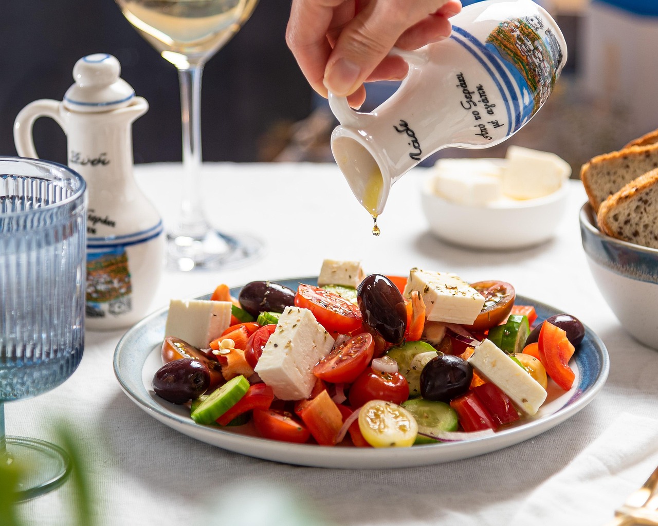 entdecken sie köstliche und vielseitige salatdressings, die ihren frischen salaten einen besonderen geschmack verleihen. perfekt für jeden anlass!